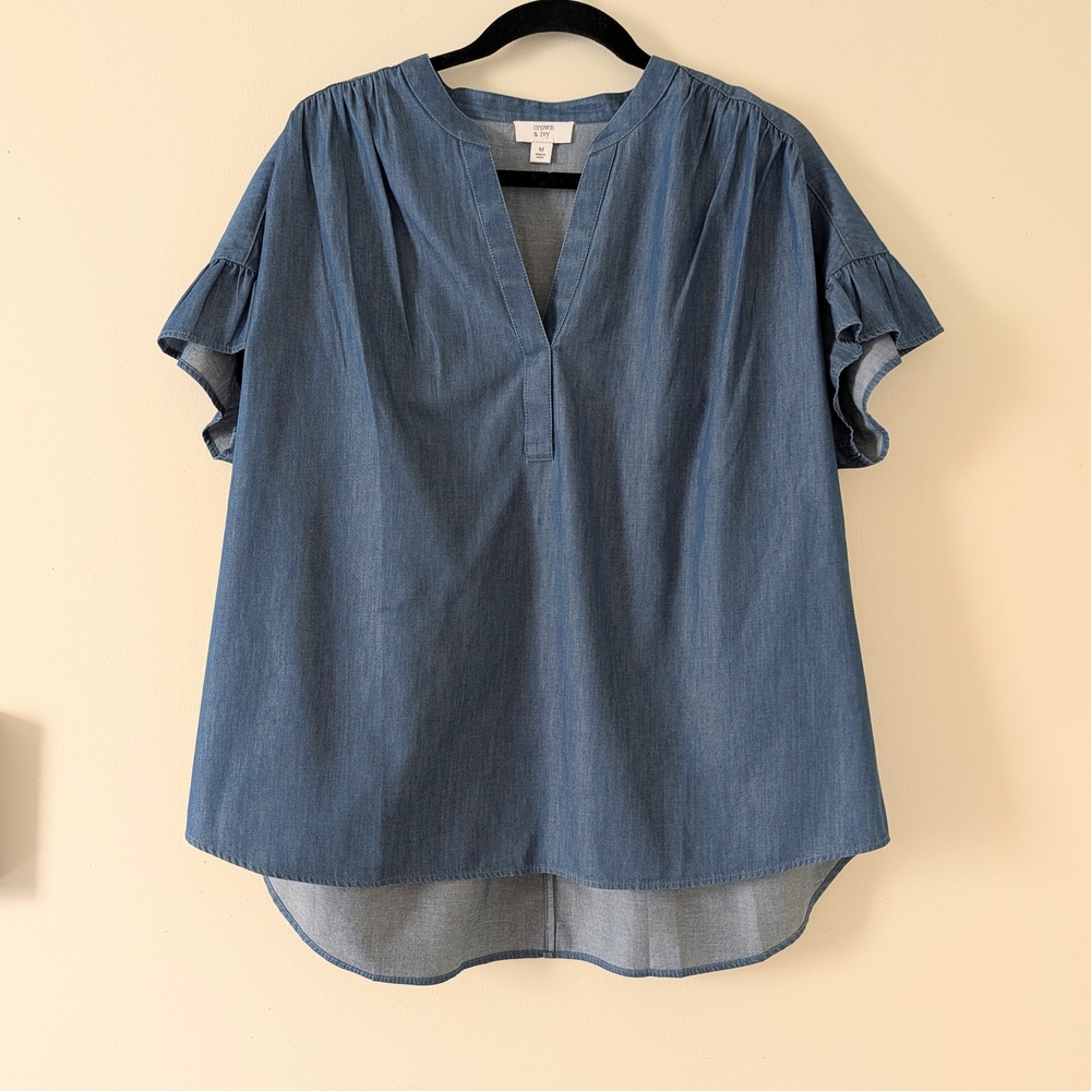 Crown & Ivy Denim V-Neck Ruffle Sleeve Top - Size Medium